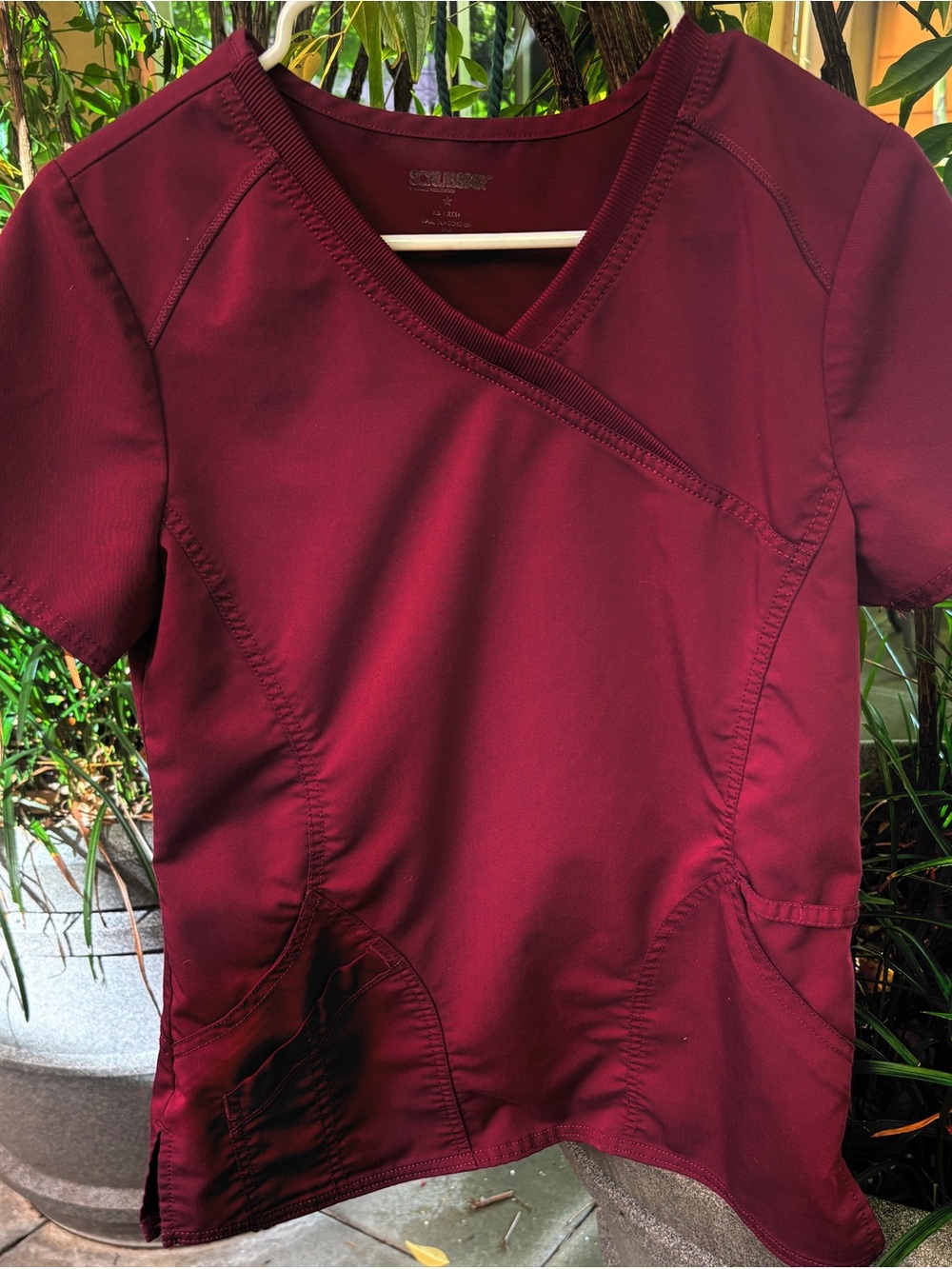 Scrubstar Short-Sleeve Scrub Top in Burgundy